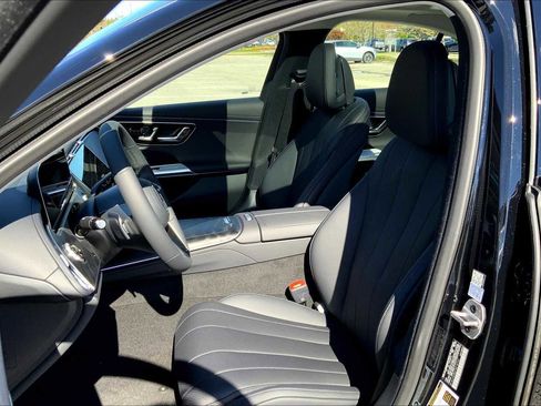 New 2026 Mercedes-Benz E 350 4MATIC Sedan image 12