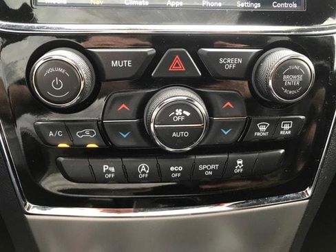 Certified 2020 Jeep Grand Cherokee Limited AWD/4WD image 14