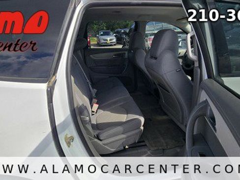 Used 2017 Chevrolet Traverse LS FWD image 17