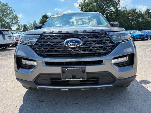 Used 2022 Ford Explorer XLT w/ Equipment Group 202A AWD/4WD image 8