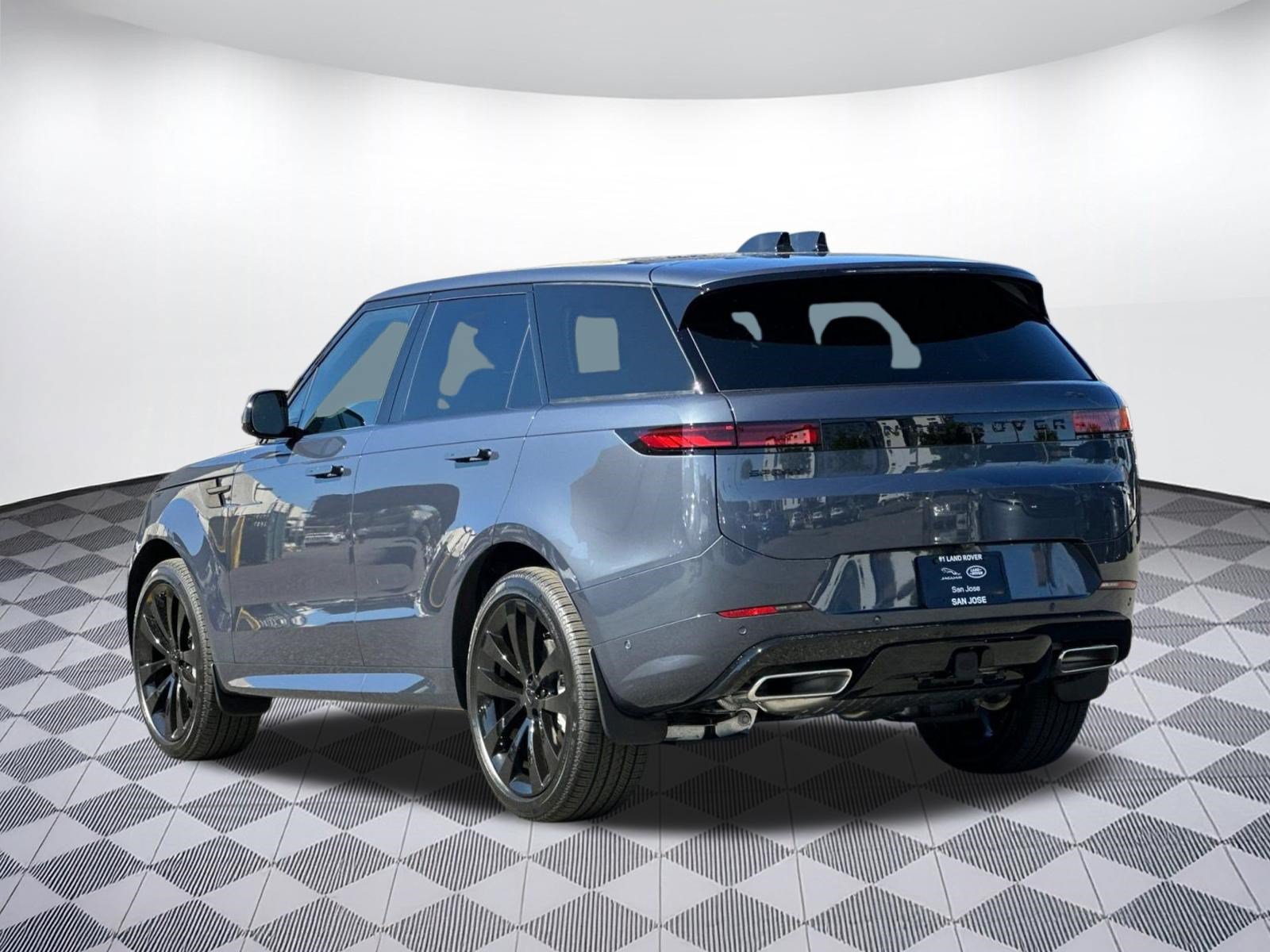 New 2026 Land Rover Range Rover Sport Dynamic SE AWD/4WD image 3