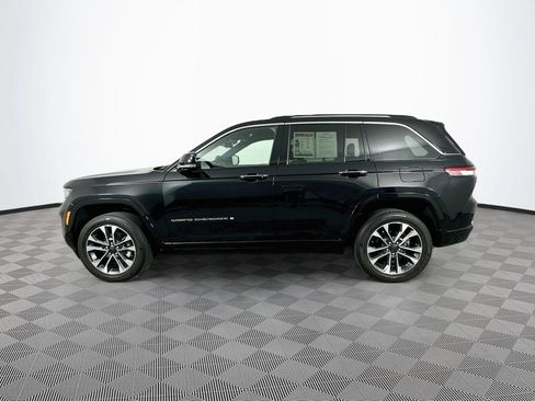 Certified 2023 Jeep Grand Cherokee Overland w/ Luxury Tech Group IV AWD/4WD image 7