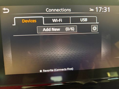 Used 2024 Nissan Armada SL w/ Captain's Chairs Package RWD image 18