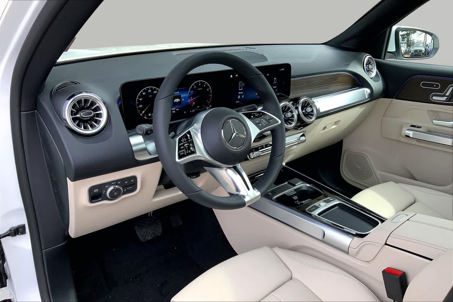 Certified 2026 Mercedes-Benz GLB 250 4MATIC image 9