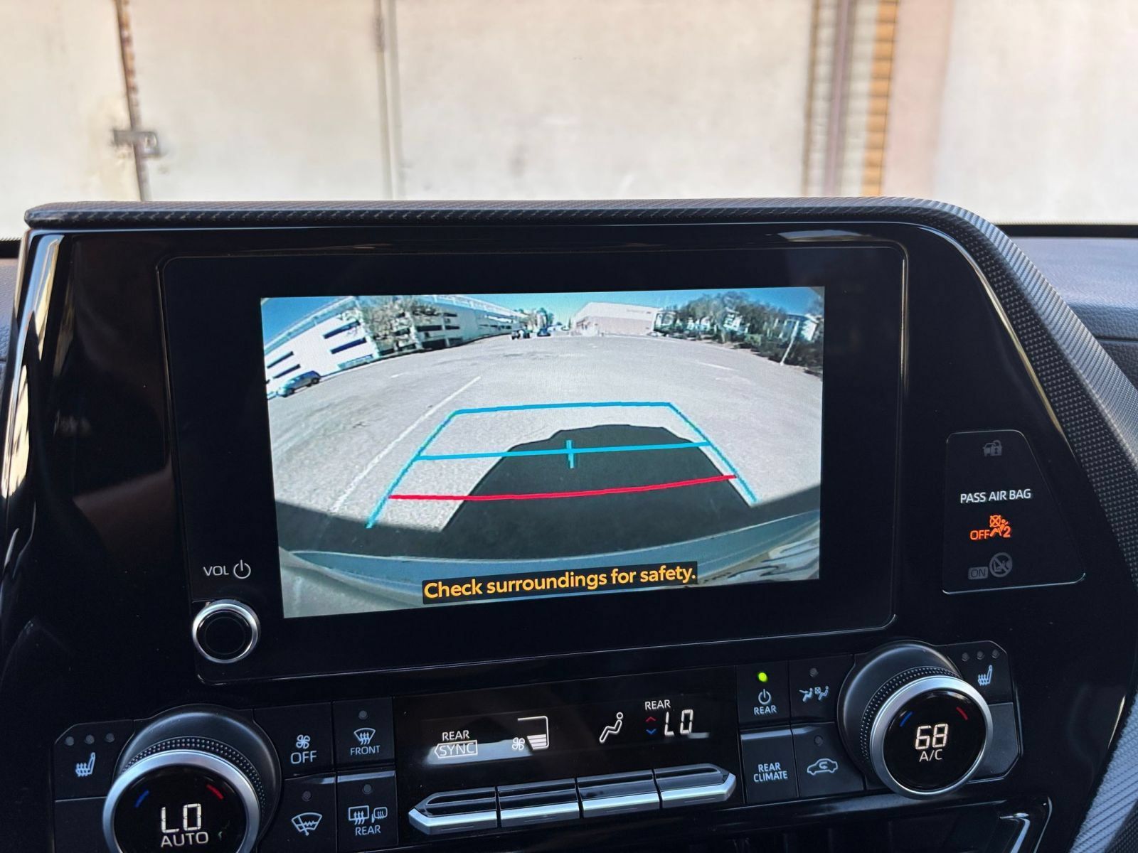 Used 2025 Toyota Highlander XSE AWD/4WD image 25