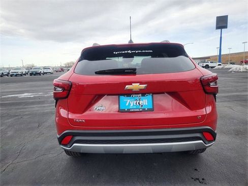 New 2026 Chevrolet Trax LT image 4