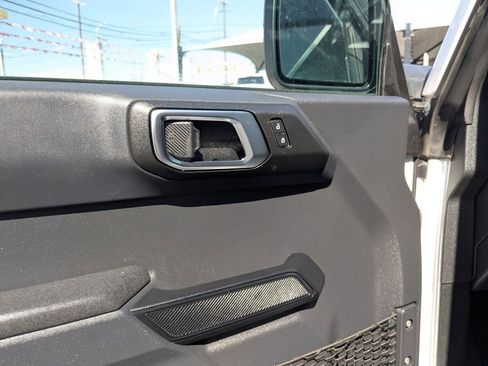 Used 2025 Ford Bronco Big Bend AWD/4WD image 13