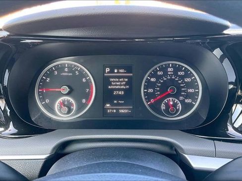 Used 2022 Kia K5 LXS image 12
