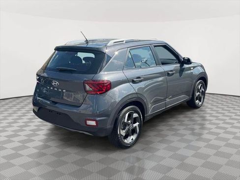 Certified 2026 Hyundai Venue SEL FWD image 6