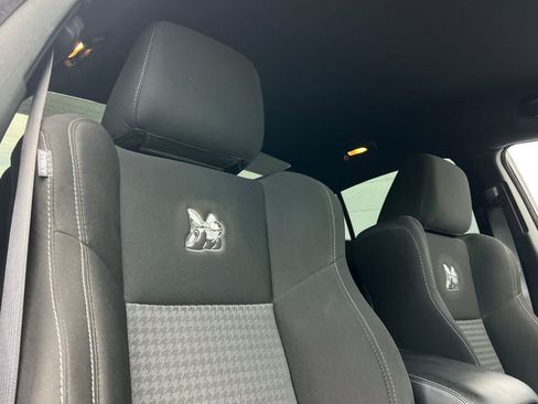 Used 2020 Dodge Charger Scat Pack w/ Navigation & Travel Group RWD image 18