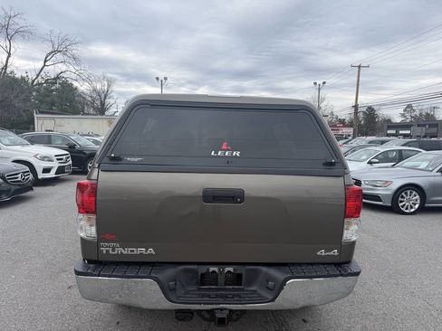 Used 2011 Toyota Tundra 4x4 Double Cab w/ TRD Off-Road Pkg image 4