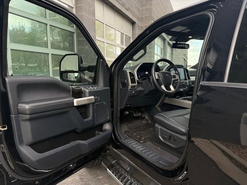 Used 2022 Ford F350 Lariat w/ Lariat Ultimate Package AWD/4WD image 37