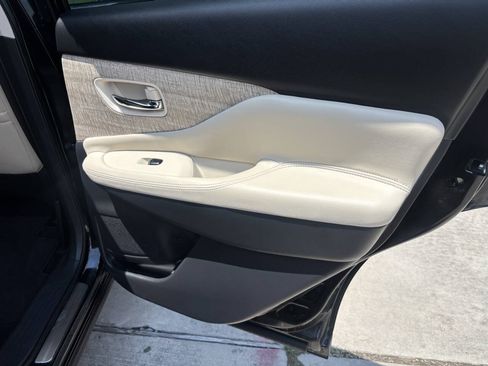 Used 2024 Nissan Murano SL FWD image 12