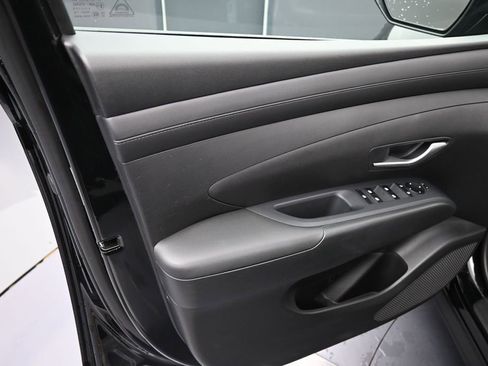 Used 2026 Hyundai Tucson SE FWD image 13