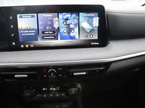 New 2026 Nissan Kicks SV image 13