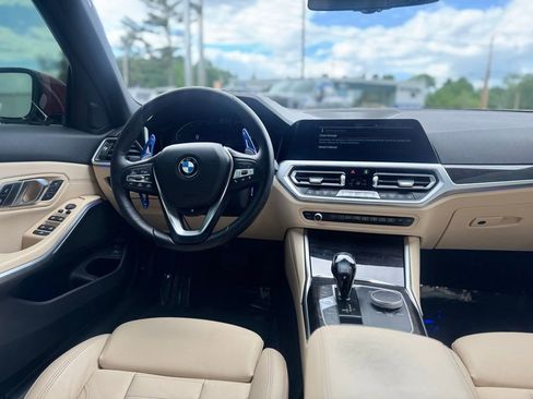 Used 2020 BMW 330i xDrive Sedan w/ Premium Package AWD/4WD image 13