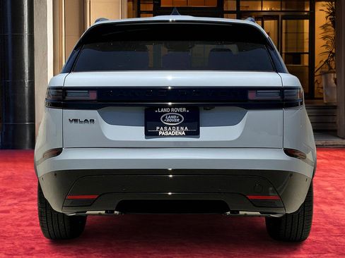 New 2026 Land Rover Range Rover Velar Dynamic SE image 4