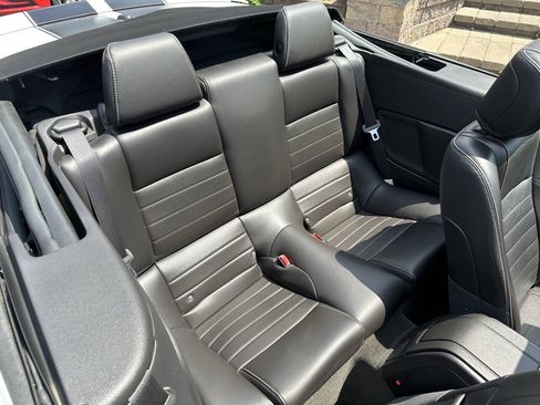Used 2014 Ford Mustang GT Premium RWD image 24