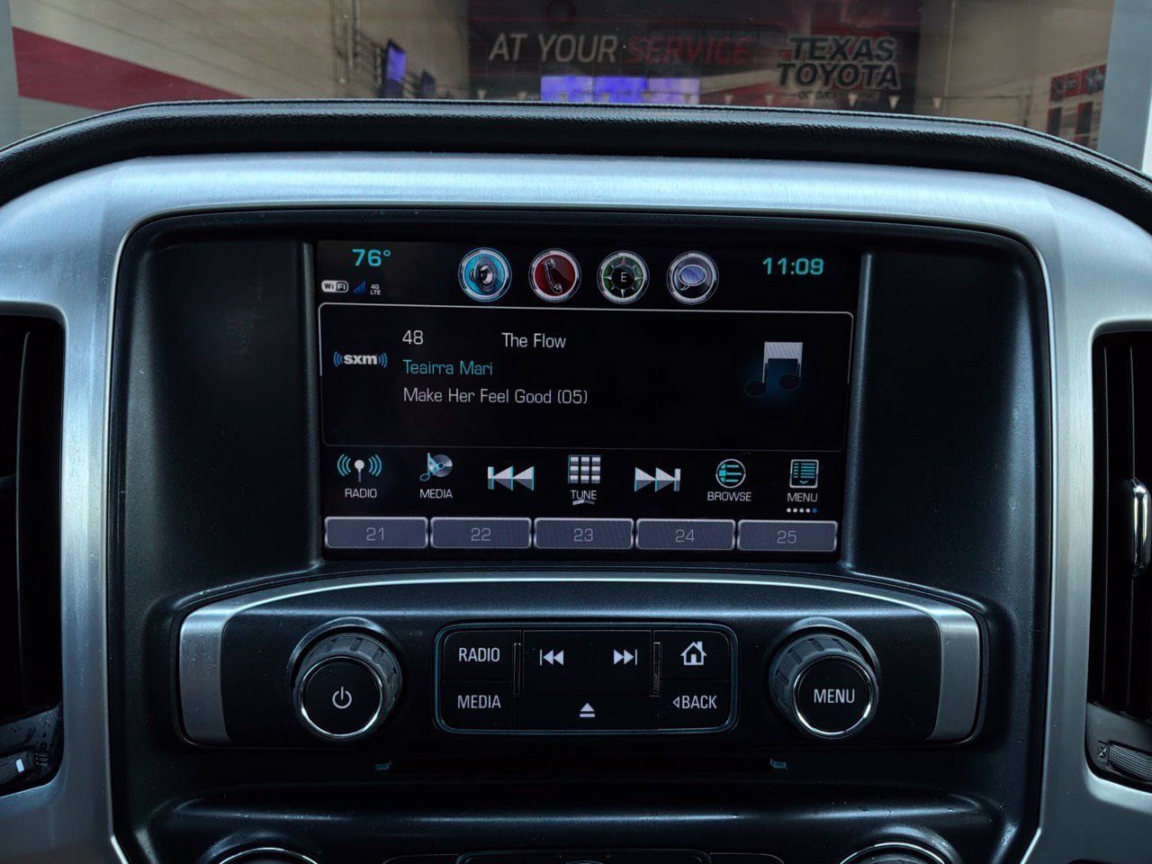 Used 2018 GMC Sierra 1500 SLT w/ Texas SLT Premium Package AWD/4WD image 41