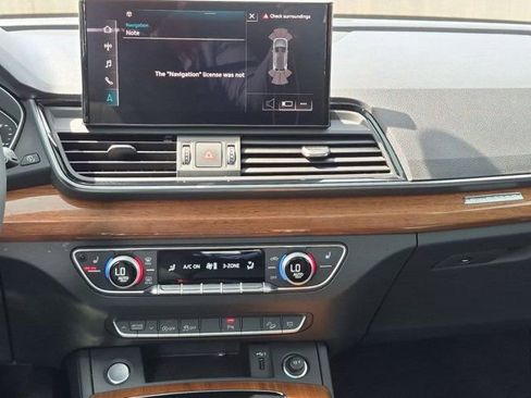 Used 2023 Audi Q5 2.0T Premium w/ Convenience Package AWD/4WD image 15
