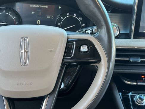 Used 2022 Lincoln Corsair Standard Sport Utility w/ Premium Package image 26