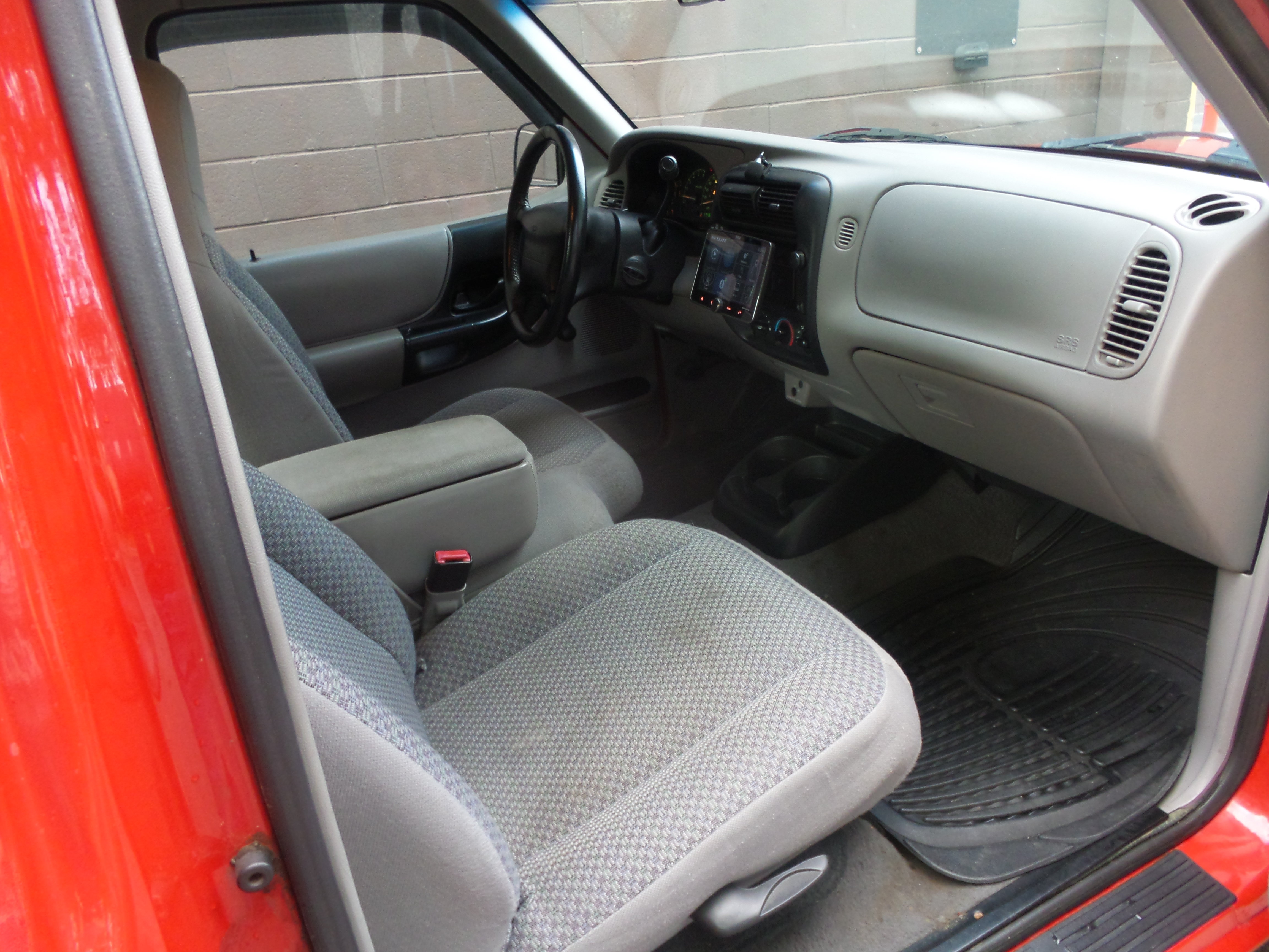 Used 1999 Ford Ranger XLT AWD/4WD image 44