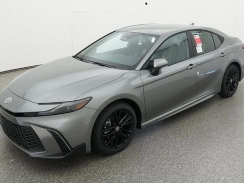 New 2026 Toyota Camry SE FWD image 1