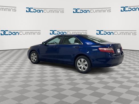 Used 2009 Toyota Camry LE FWD image 6