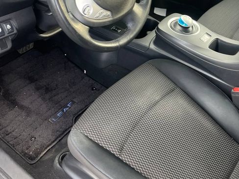 Used 2013 Nissan Leaf S w/ Charger Pkg FWD image 6
