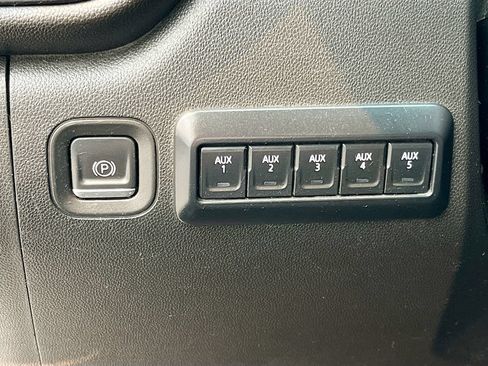 Used 2021 GMC Sierra 2500 4x4 Double Cab w/ Convenience Package image 10