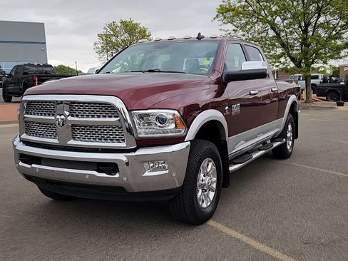 Used 2018 RAM 3500 Laramie w/ Convenience Group AWD/4WD image 3
