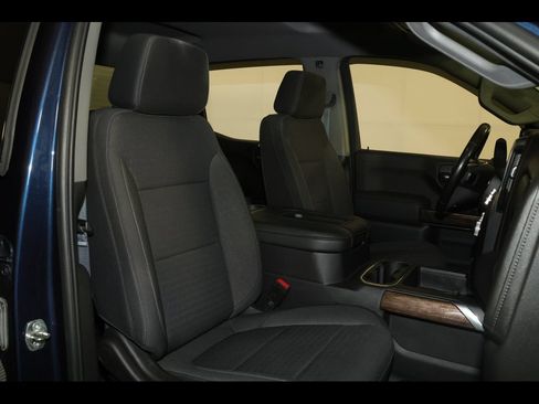 Used 2021 GMC Sierra 1500 Elevation w/ LPO, Elevation Black Package AWD/4WD image 16