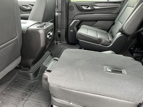 Used 2021 GMC Yukon Denali AWD/4WD image 18