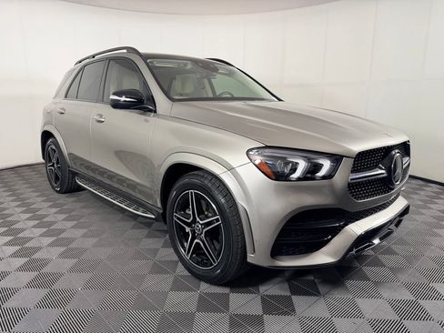Used 2021 Mercedes-Benz GLE 450 4MATIC image 3