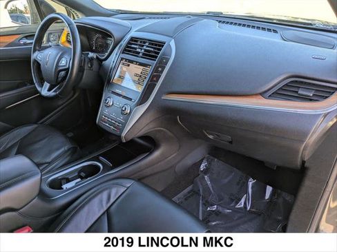 Used 2019 Lincoln MKC Select w/ Select Plus Package image 26