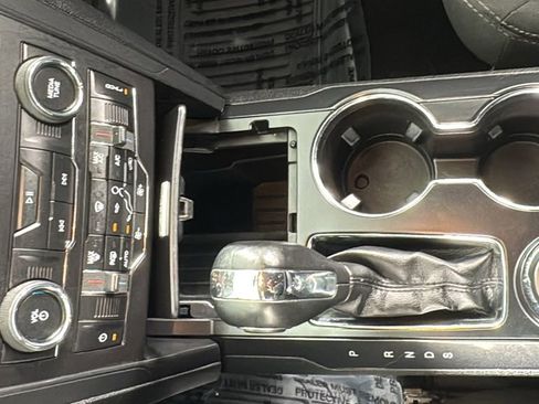 Used 2019 Ford Explorer XLT w/ Equipment Group 201A image 30