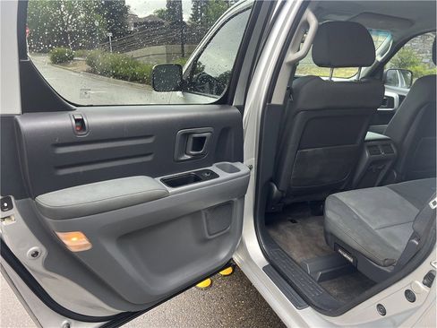 Used 2007 Honda Ridgeline RTX image 11