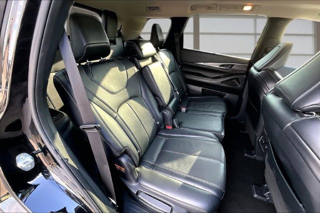 Used 2023 INFINITI QX60 Luxe w/ Cargo Package FWD image 26