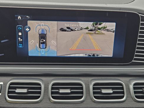 Certified 2026 Mercedes-Benz GLS 450 4MATIC image 21