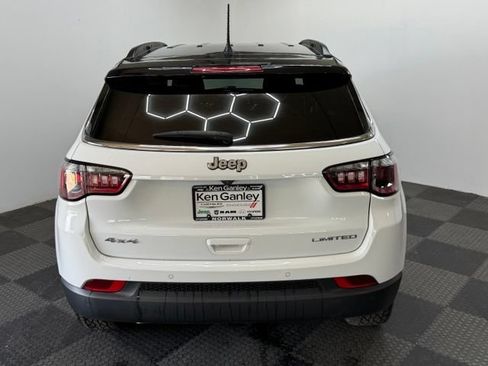 Certified 2025 Jeep Compass Limited AWD/4WD image 10