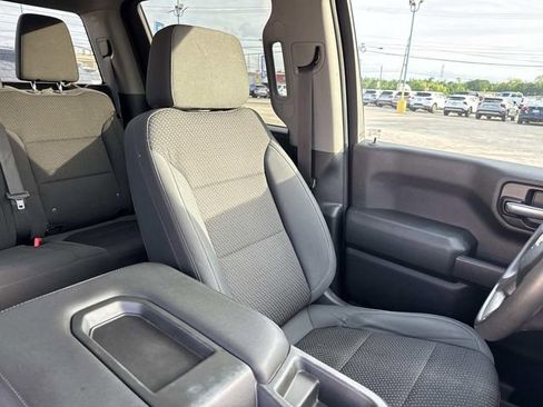 Used 2019 Chevrolet Silverado 1500 Custom w/ Custom Value Package AWD/4WD image 28
