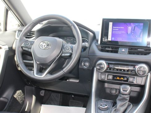 Certified 2025 Toyota RAV4 SE w/ Convenience Package image 24