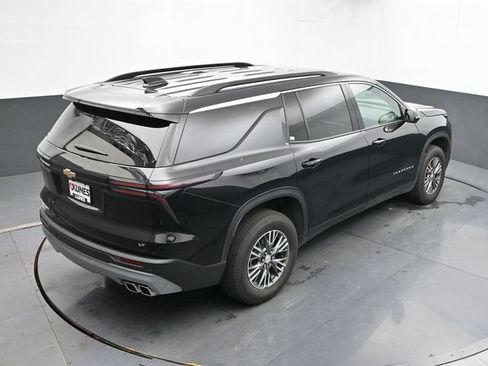Used 2024 Chevrolet Traverse LT FWD image 44