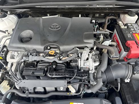 Used 2020 Toyota Camry SE FWD image 27