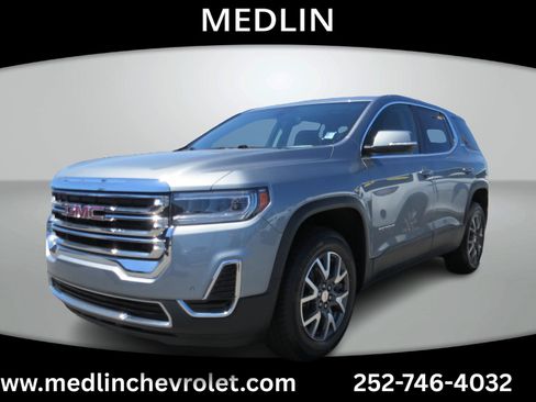 Used 2023 GMC Acadia SLE FWD image 4