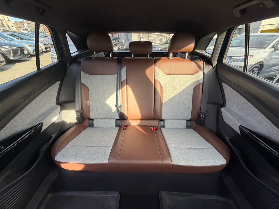 Used 2023 Volkswagen ID.4 Pro RWD image 35