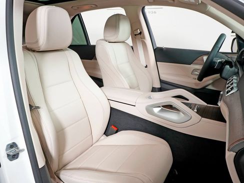 Certified 2026 Mercedes-Benz GLE 450 4MATIC image 33