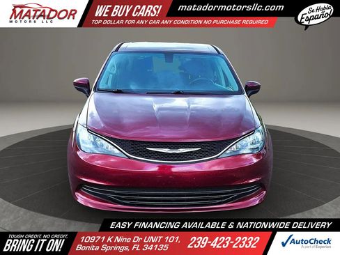 Used 2018 Chrysler Pacifica LX w/ Tire & Wheel Group image 2