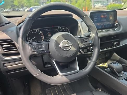 Used 2023 Nissan Rogue SV AWD/4WD image 10