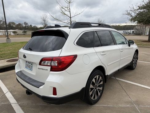 Used 2016 Subaru Outback 2.5i Limited image 4